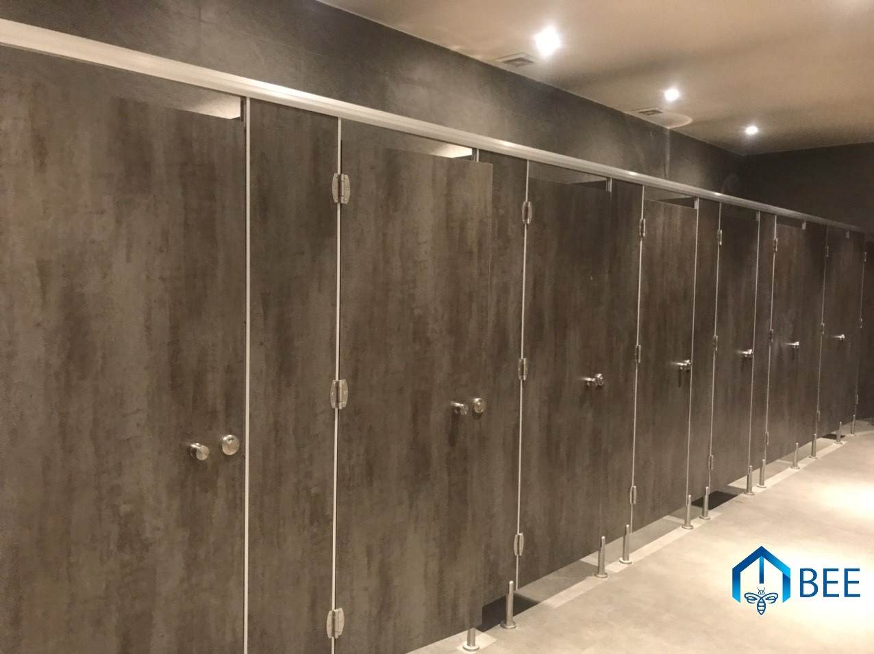 Ứng Dụng Đa Dạng Của Tấm Compact HPL Trong Cuộc Sống