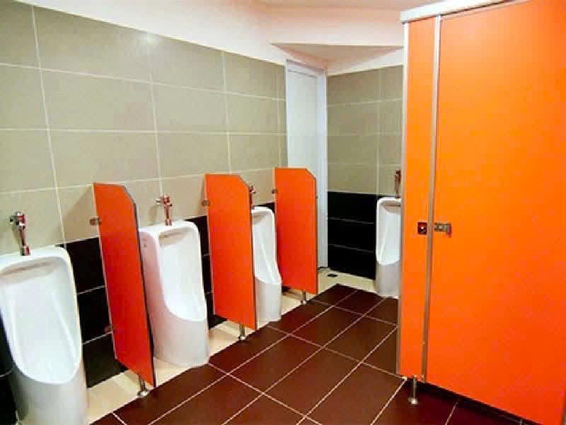 Giải Pháp Thi Công Vách Ngăn Vệ Sinh Cho Toilet Công Cộng – Tối Ưu Không Gian Với Tấm Compact