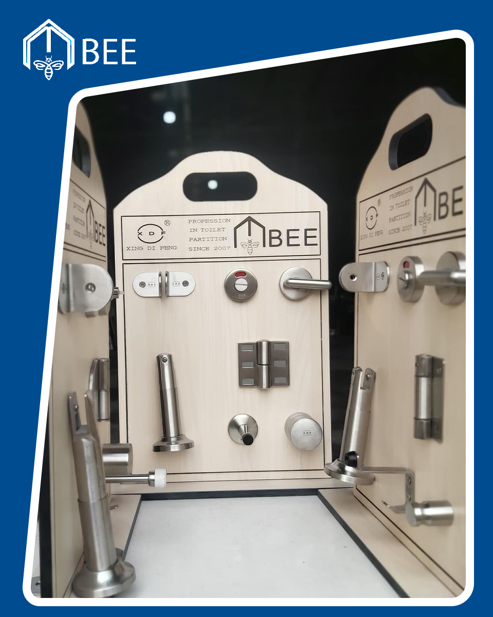 Mbee cung cấp đầy đủ phụ kiện vách ngăn vệ sinh tấm compact